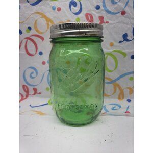 Pint Ball Perfection Green Mason Jar 1913 -1915  100 Years Embossed 2 C Measure